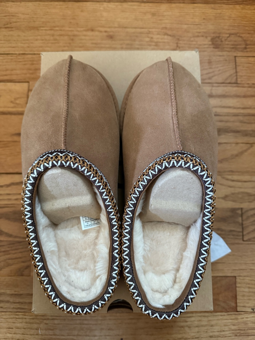 UGG Tasman Slippers size 9